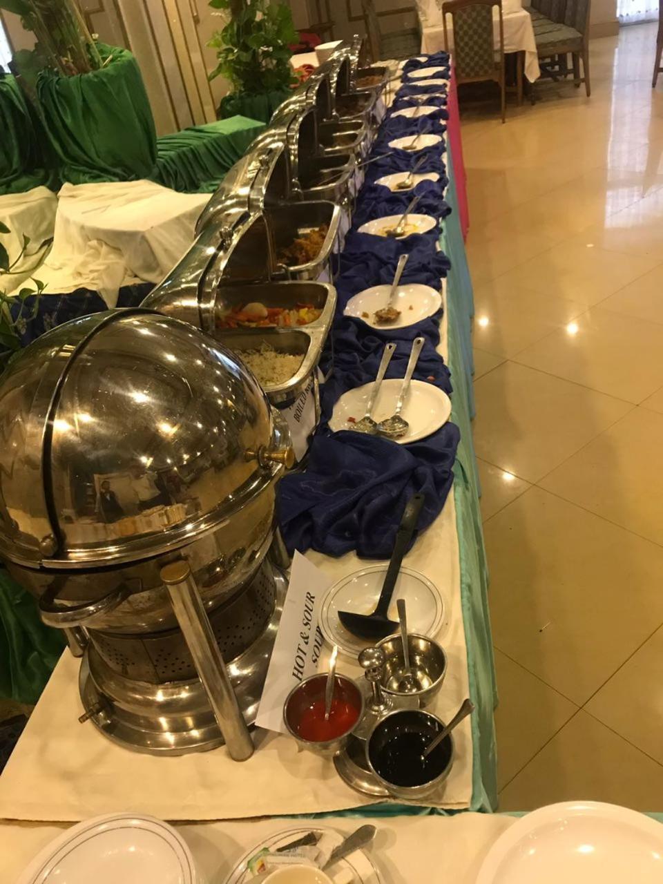 Hotel Shalimar Rawalpindi Zewnętrze zdjęcie